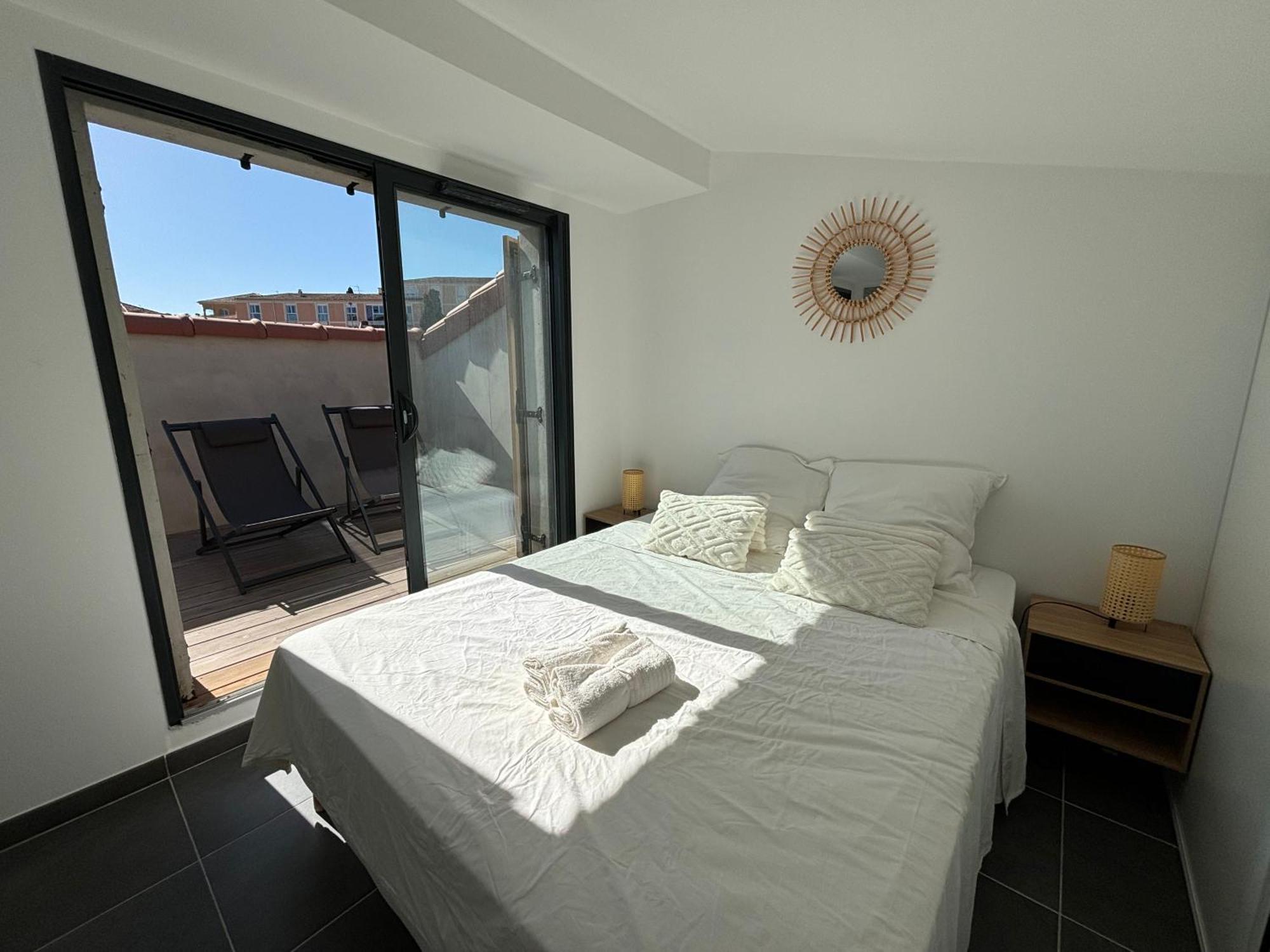 Appartement Bormes Екстериор снимка