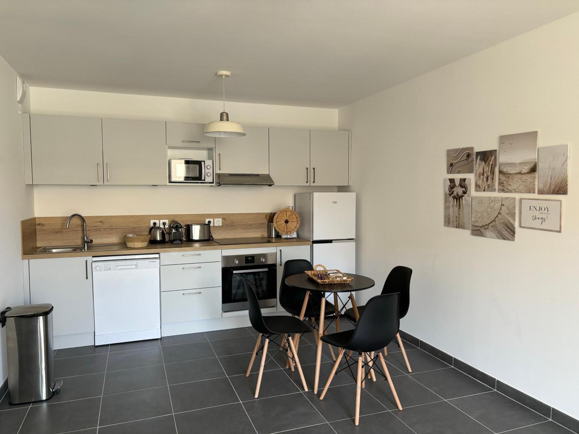 Appartement Bormes Екстериор снимка