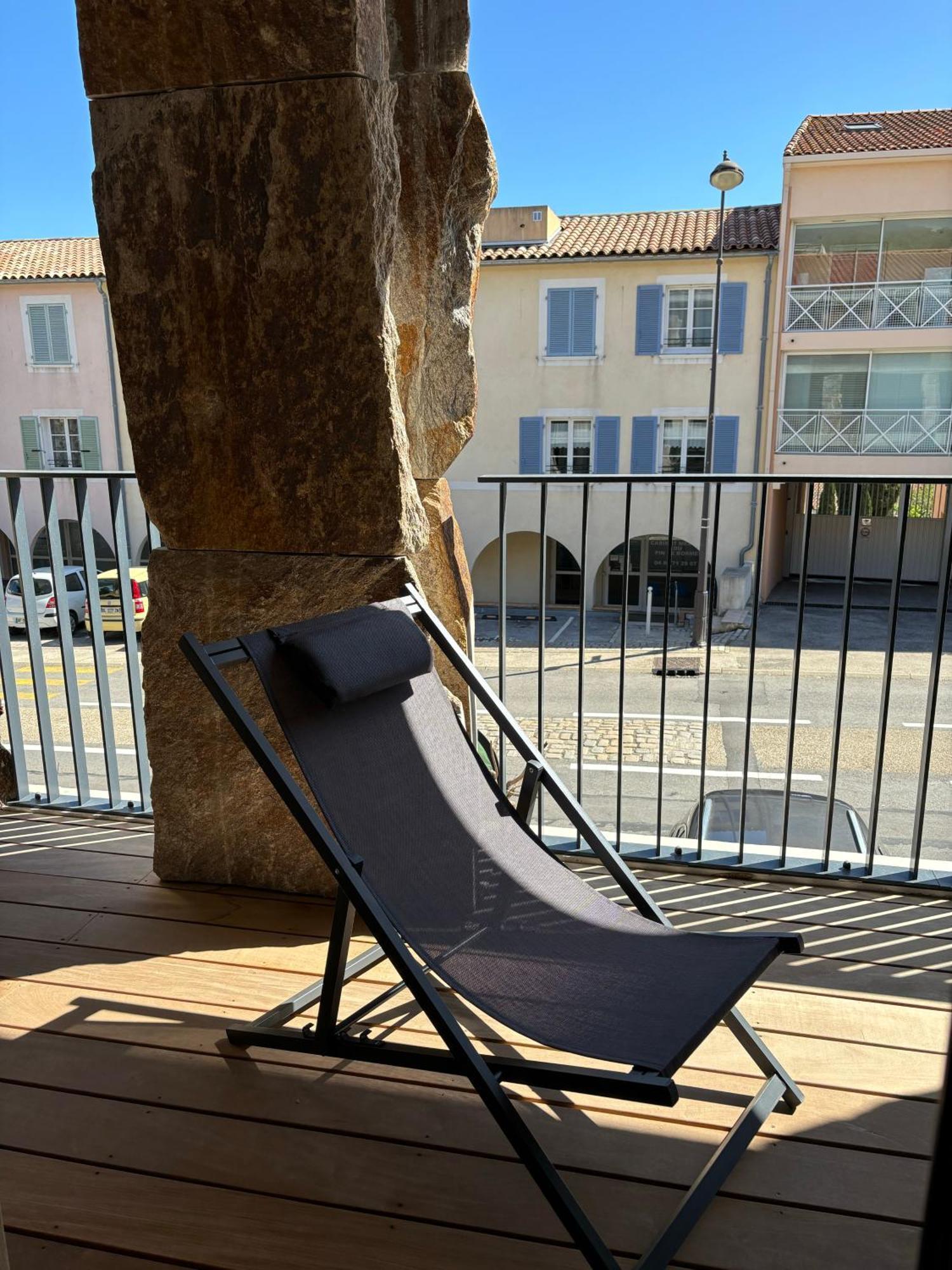 Appartement Bormes Екстериор снимка