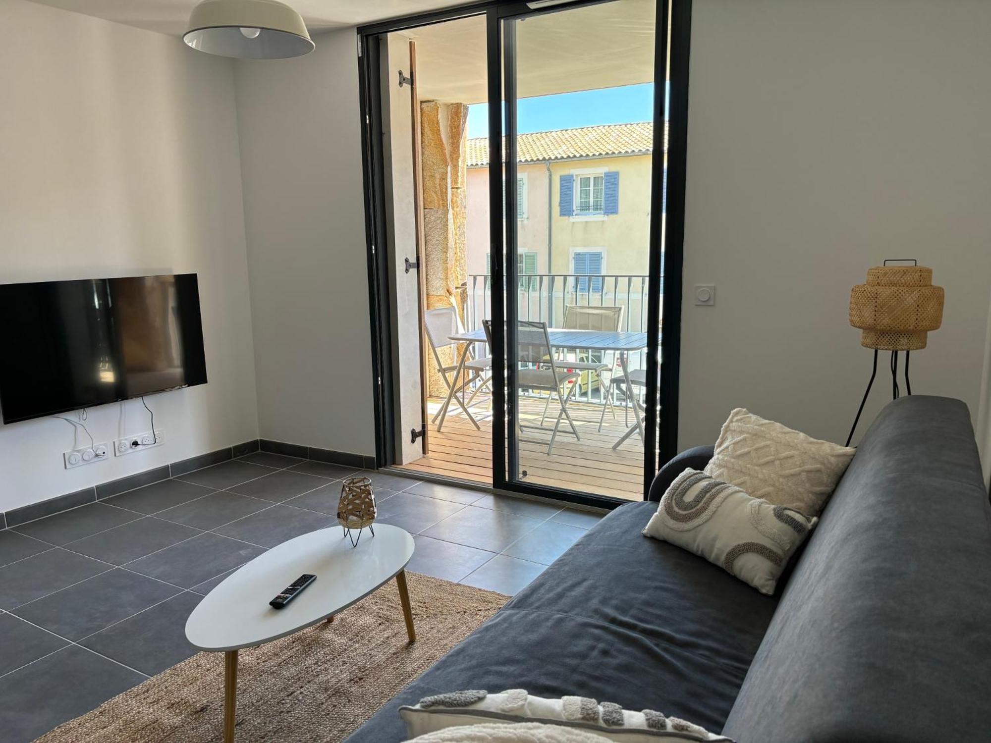 Appartement Bormes Екстериор снимка