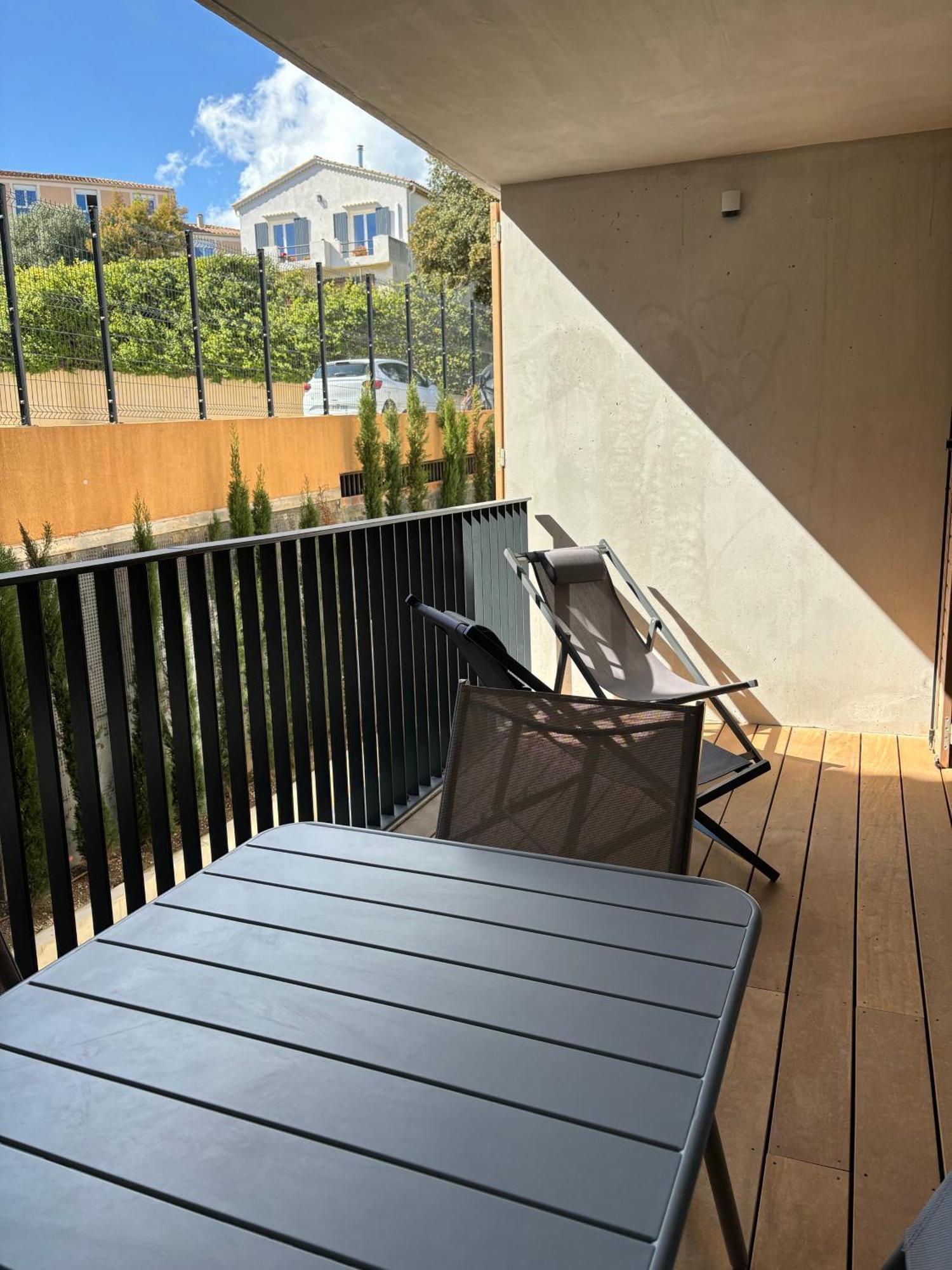 Appartement Bormes Екстериор снимка