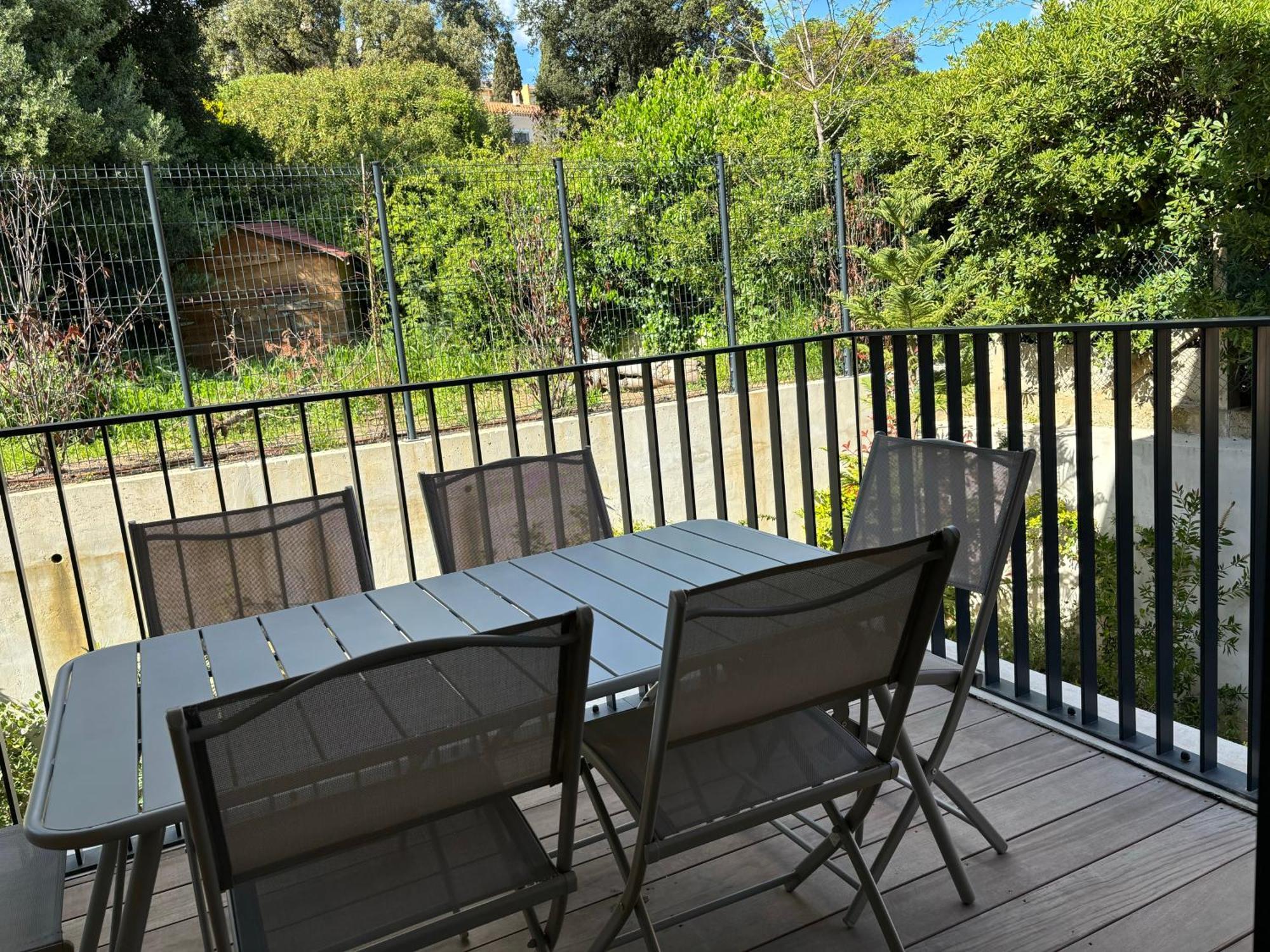 Appartement Bormes Екстериор снимка